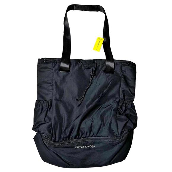 NWT Beyond Yoga Convertible Gym Bag Backpack Black OS - Picture 2 of 12